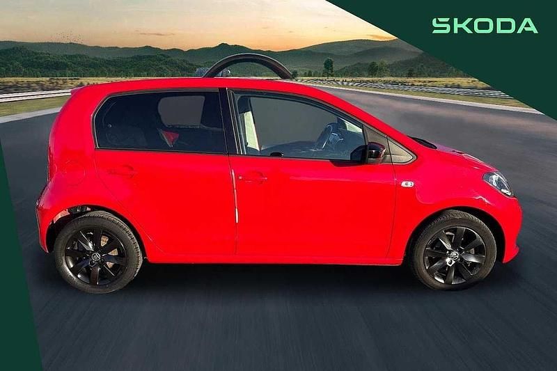 Used Skoda Citigo Colour Edition 60 HP (44 kW) 2018 Tornado red Hatchback