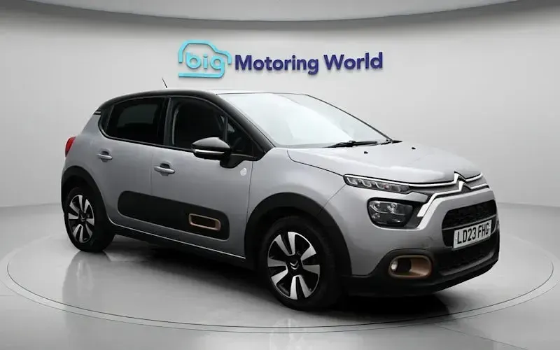 Używany Citroën C3 PureTech 83 KM (61 kW) 2023 Szary Hatchback