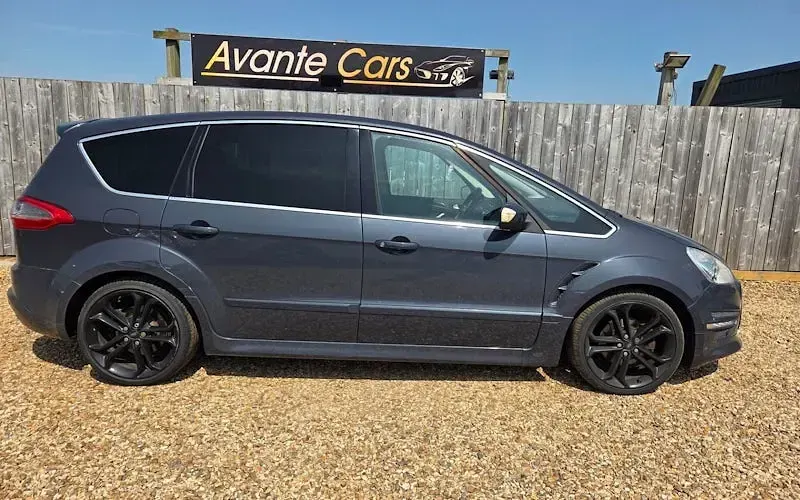 Used Ford S-MAX Titanium X 163 HP (119 kW) 2014 MPV