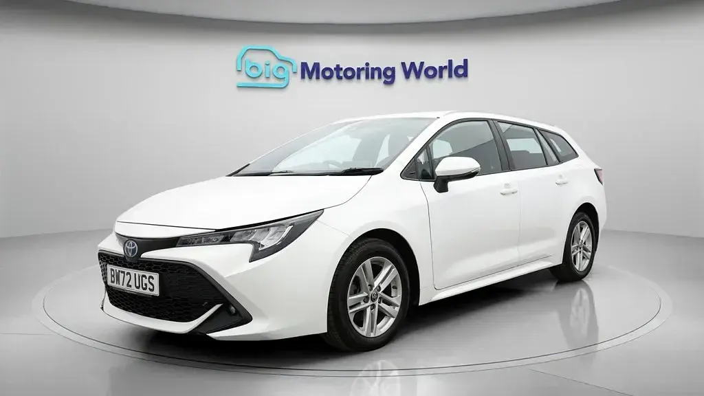 Usado Toyota Corolla 140 CV (102 kW) 2023 Blanco Familiar