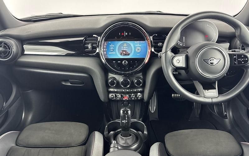 Used Mini Cooper Hatch 136 HP (100 kW) 2022 Hatchback