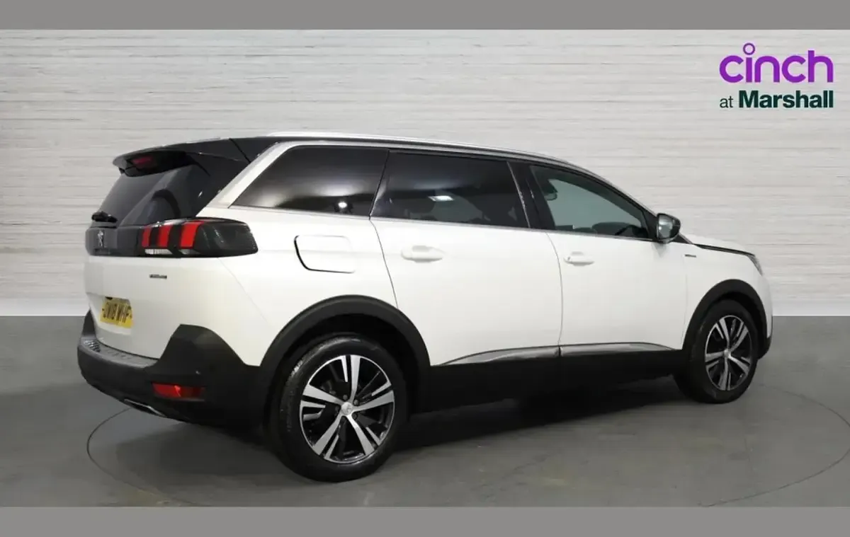 Used Peugeot 5008 GT-line 162 HP (119 kW) 2018 White SUV