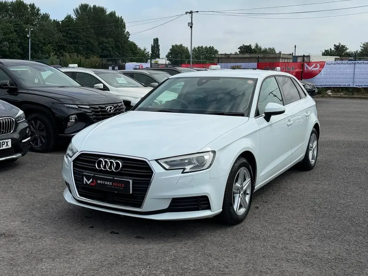 Used Audi A3 Sportback 150 HP (110 kW) 2019 White Hatchback