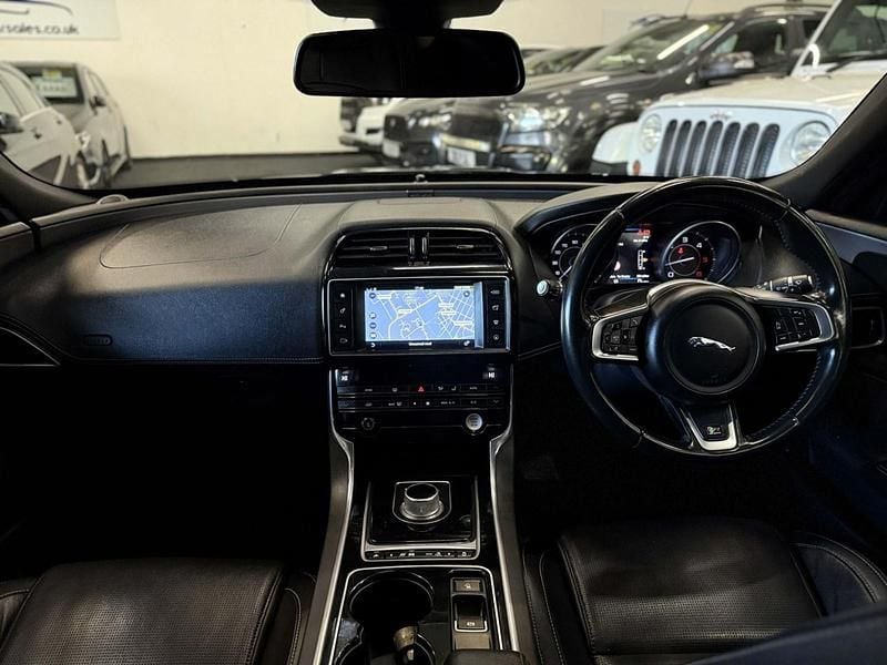 Used Jaguar XE R-Sport 180 HP (132 kW) 2015 Black Sedan