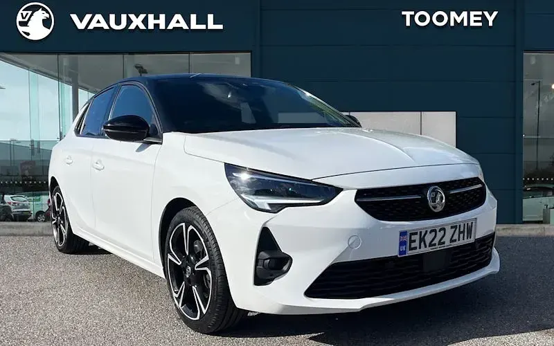Używany Vauxhall Corsa Edition 131 KM (96 kW) 2022 Hatchback