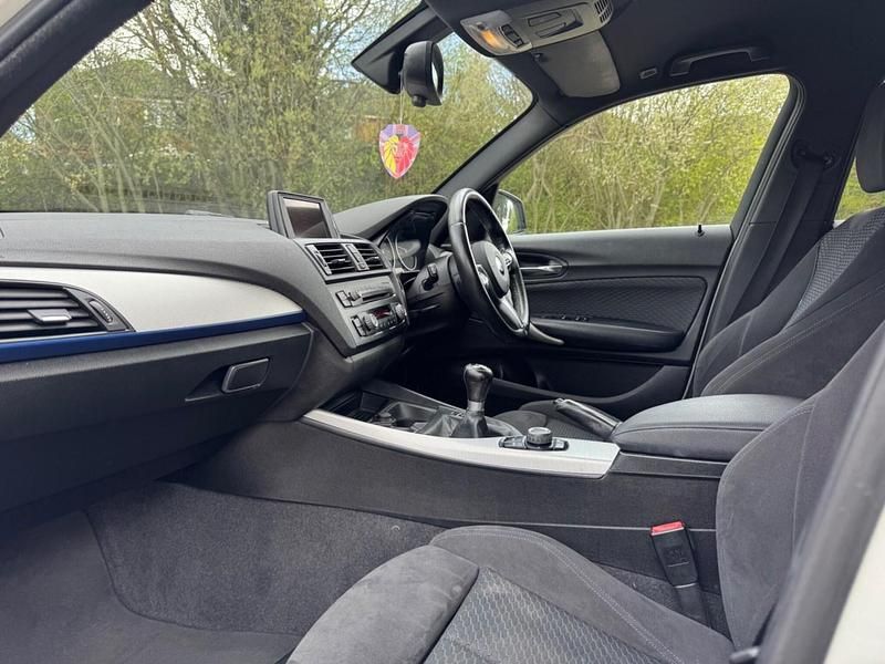 Used BMW 118 M Sport 141 HP (103 kW) 2015 White Hatchback