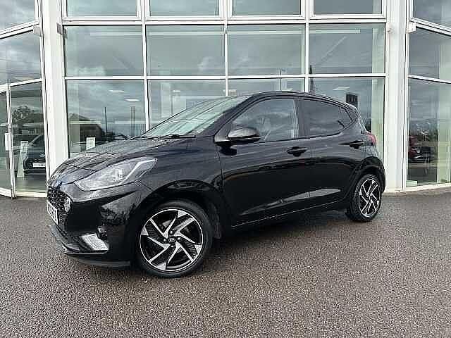 Used Hyundai i10 Premium 2022 Black Hatchback