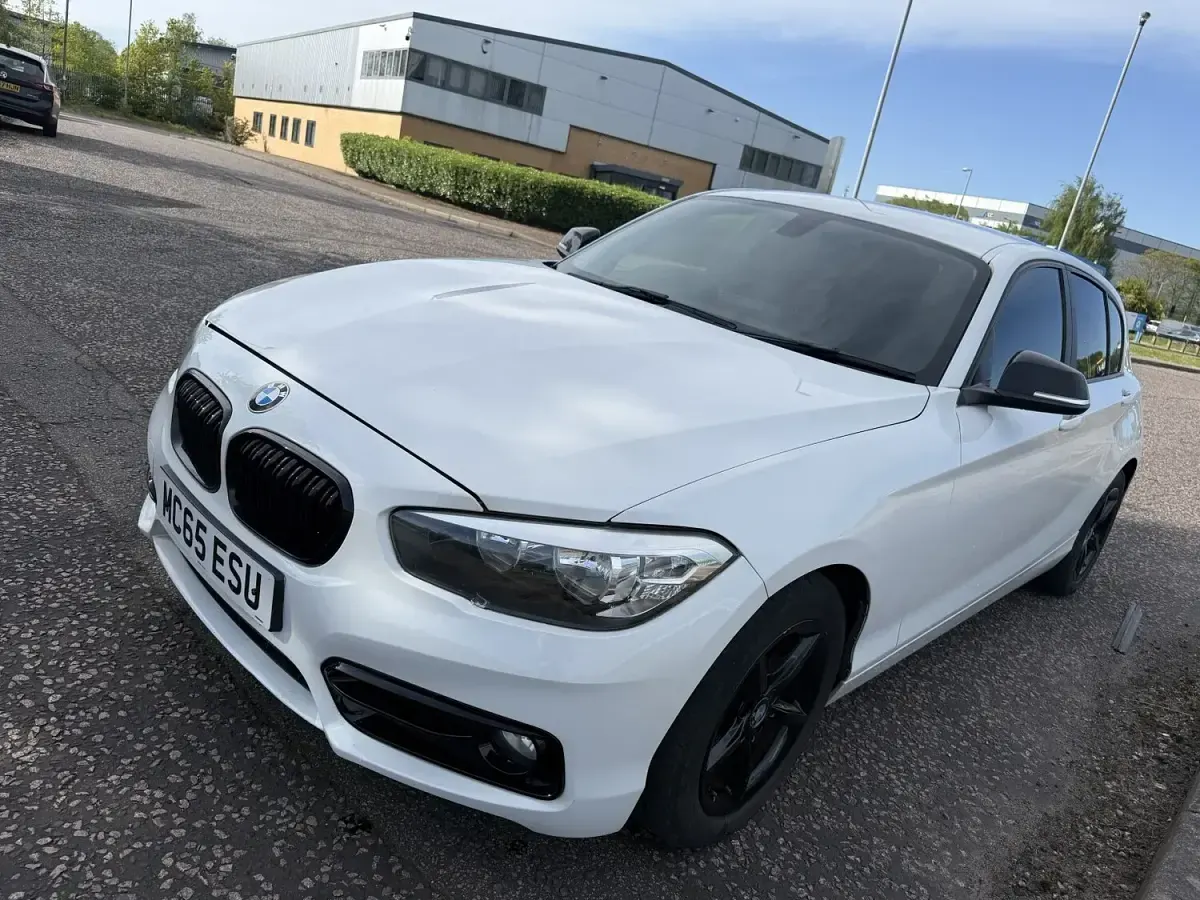 Used BMW 116 Efficient Dynamics 116 HP (85 kW) 2015 White Hatchback