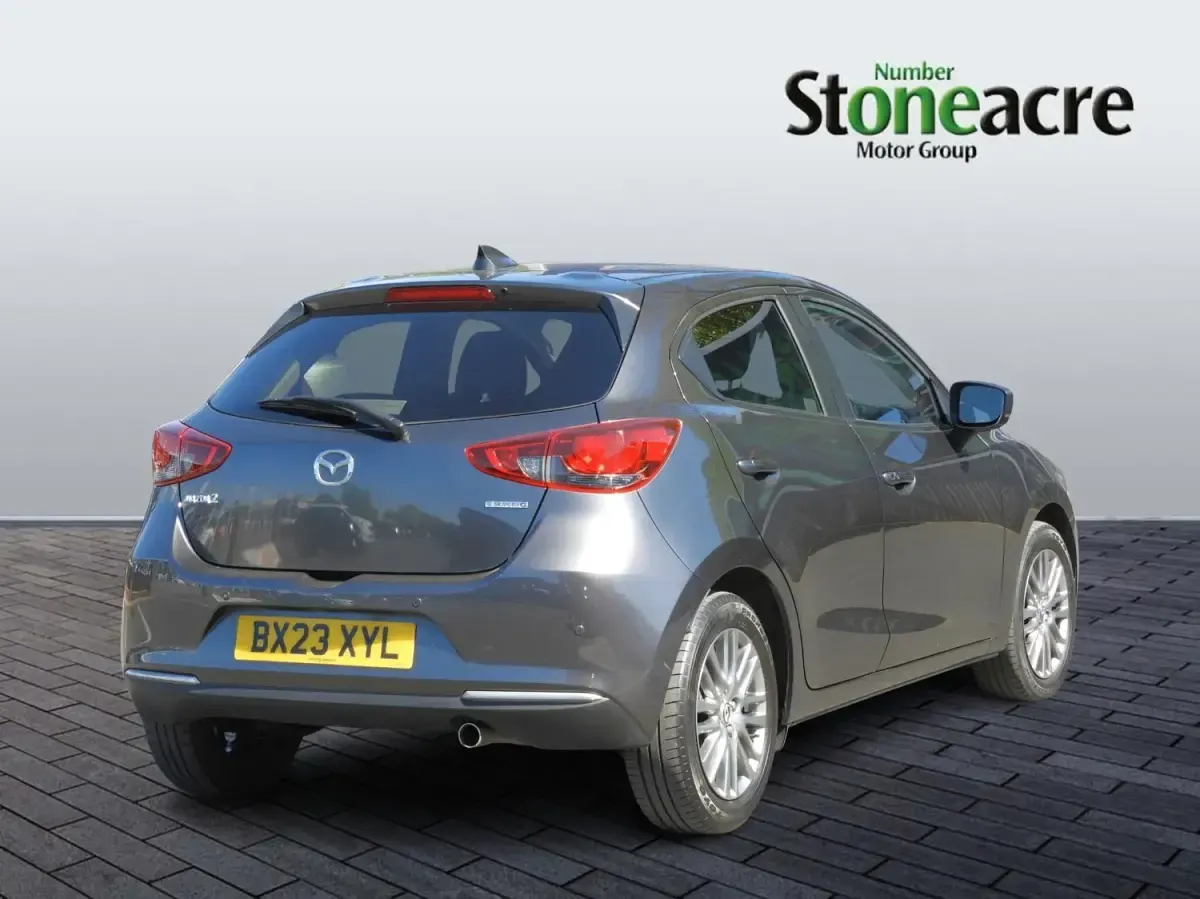 Usado Mazda 2 Inclusive 88 HP (64 kW) 2023 Cinzento Citadino