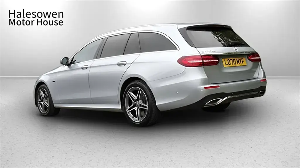 Used Mercedes E300 AMG line 306 HP (225 kW) 2020 Silver Estate
