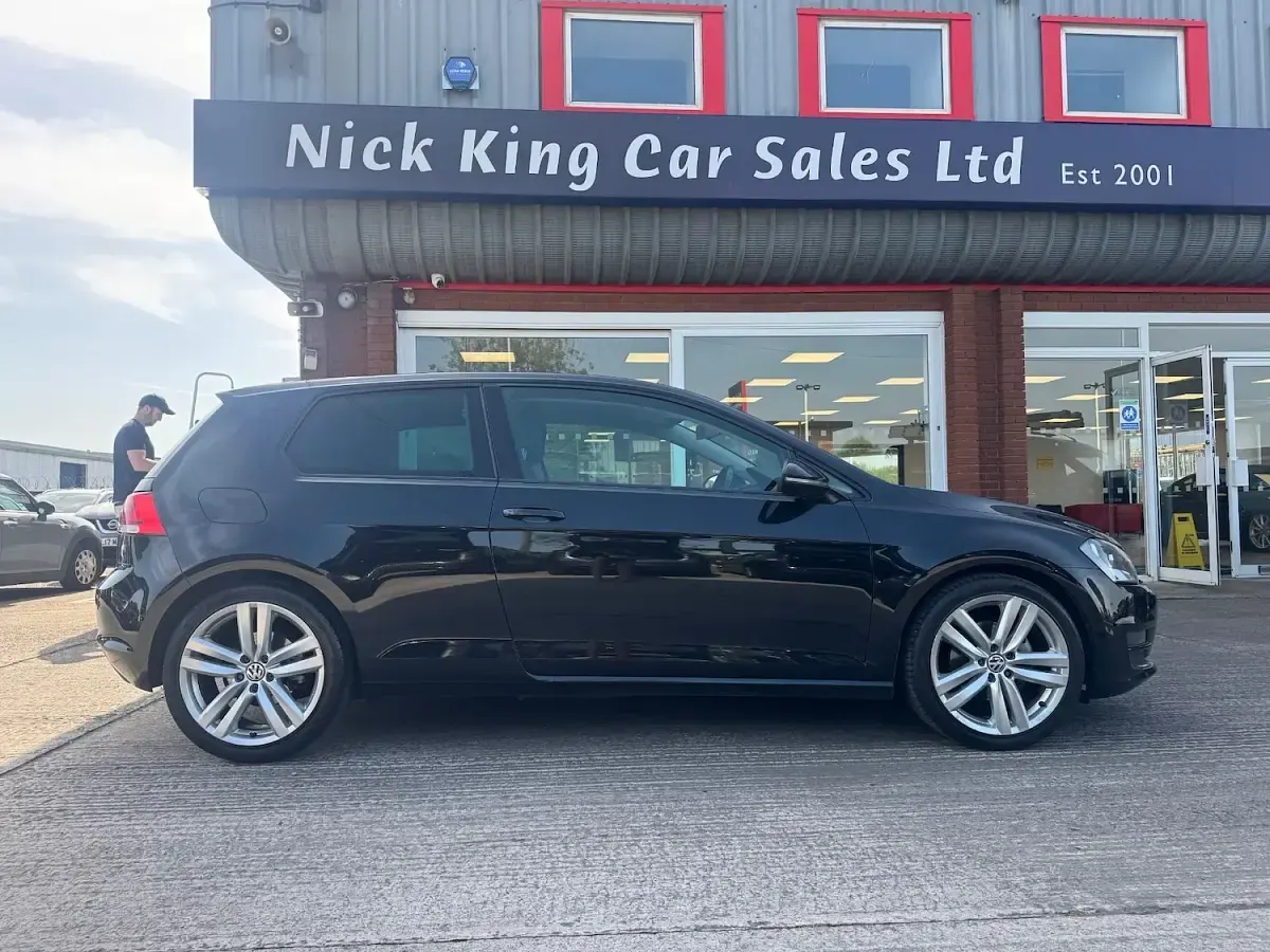 Used VW Golf VII GT 2015 Deep black pearl Hatchback