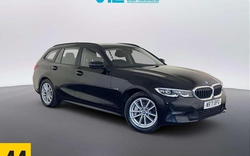 Used BMW 330e Comfort Edition 292 HP (214 kW) 2021 Black Estate