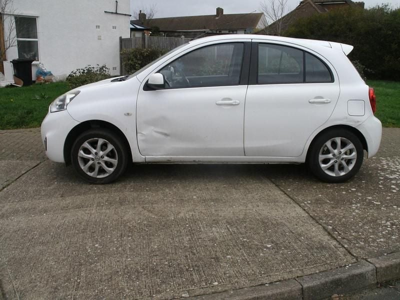 Usado Nissan Micra Acenta 2016 Branco Citadino