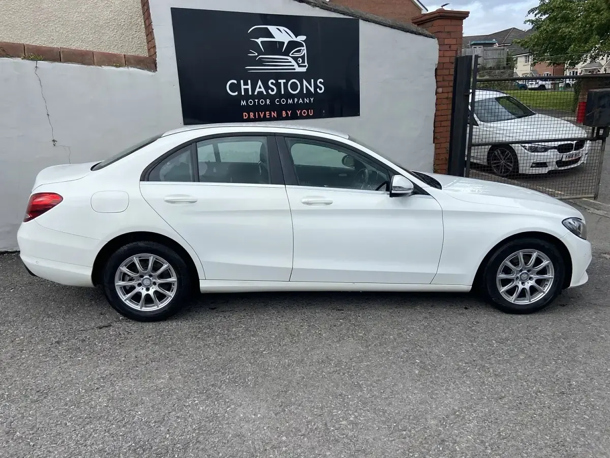 Used Mercedes C220 SE 2016 White Sedan