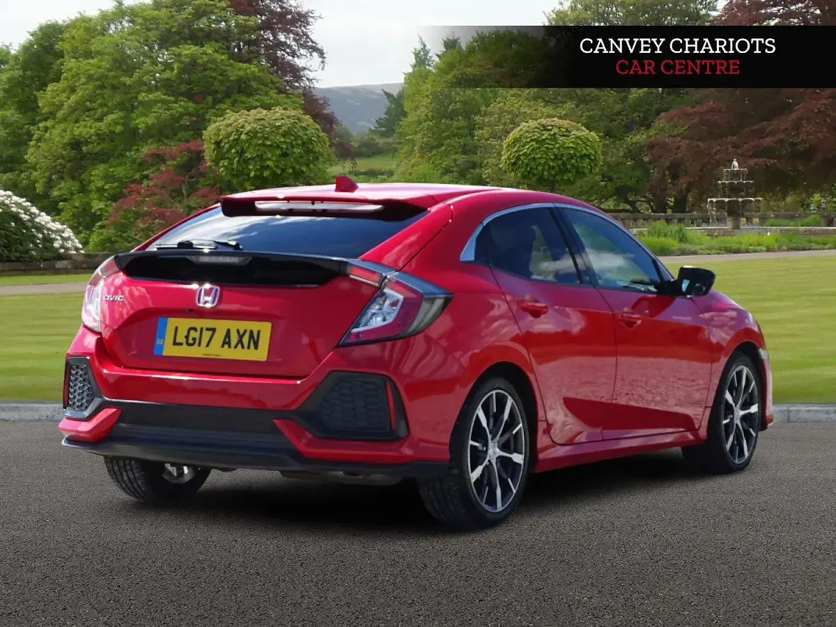 Used Honda Civic EX 129 HP (94 kW) 2017 Red Hatchback