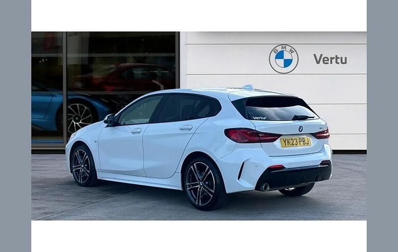 Used BMW 118 M Sport 140 HP (102 kW) 2023 White Hatchback
