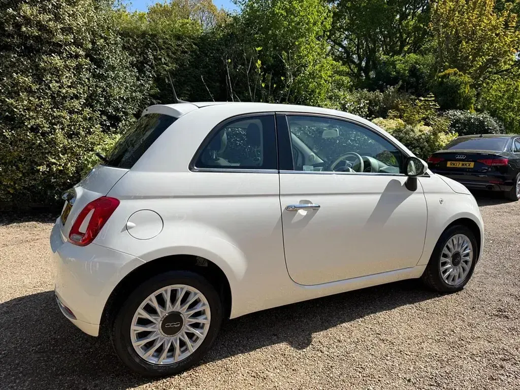 Used Fiat 500 Lounge 69 HP (50 kW) 2017 White Hatchback