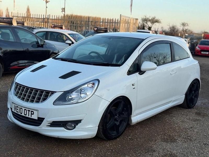 Used Vauxhall Corsa SRi 100 HP (73 kW) 2010 White Hatchback
