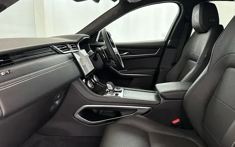 Used Jaguar F-Pace R-Dynamic 404 HP (297 kW) 2024 Grey SUV