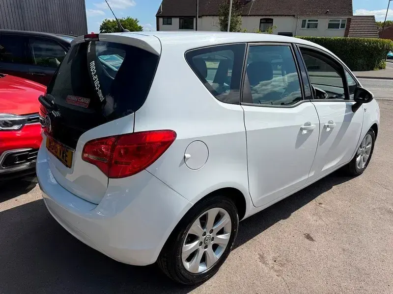 Begagnad Vauxhall Meriva 2016 Vit Minibuss