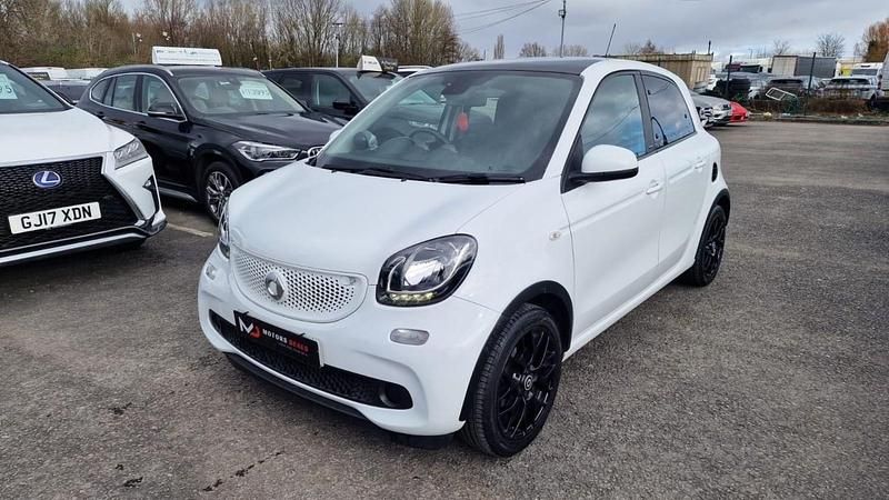 Used Smart ForFour 2016 White Hatchback