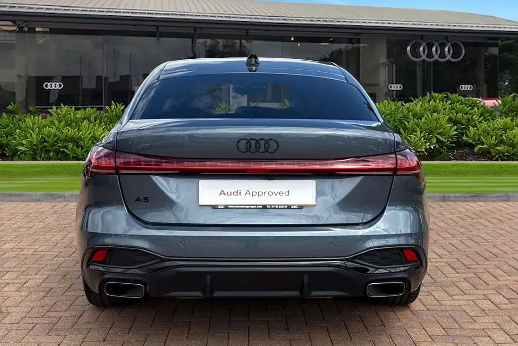 Used Audi A5 Advanced 204 HP (150 kW) 2025 Blue Sedan