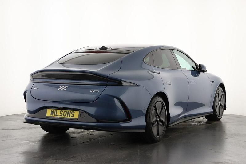 New MG IM5 300 kW (408 HP) 2025 Hatchback