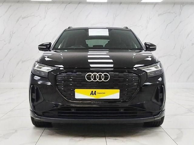 Used Audi Q4 e-tron Comfort 150 kW (204 HP) 2022 Black SUV
