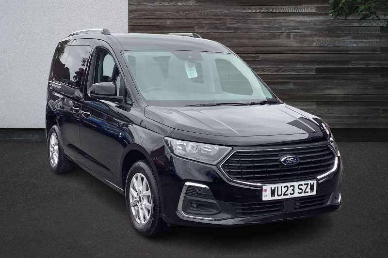 Black Used 2023 Ford Tourneo Connect Titanium MPV | £23,499 (Fair price) - Image 1/4