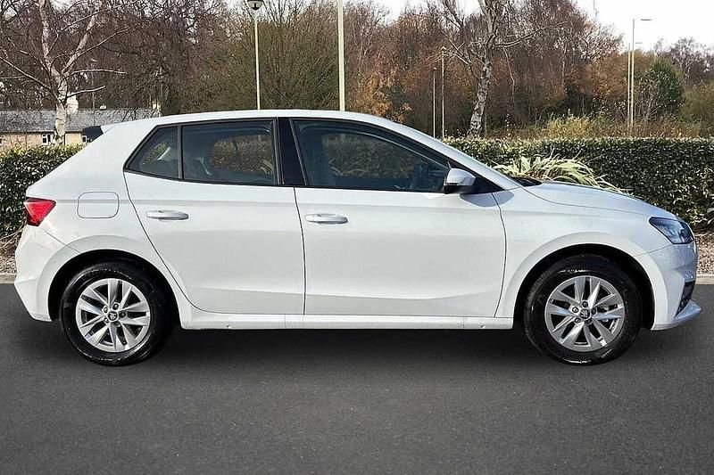 Used Skoda Fabia SE 94 HP (69 kW) 2025 Moon white metallic Hatchback