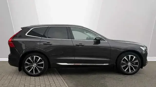 Used Volvo XC60 Inscription 250 HP (183 kW) 2022 Grey SUV