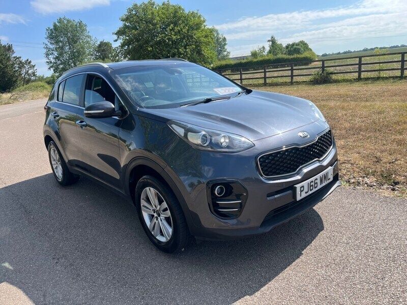 Silver Used 2016 Kia Sportage 2 SUV | £6,490 (Fair price) - Image 1/4