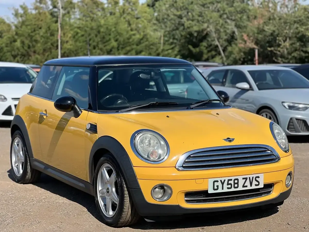 Used Mini Cooper Hatch 2008 Yellow Hatchback