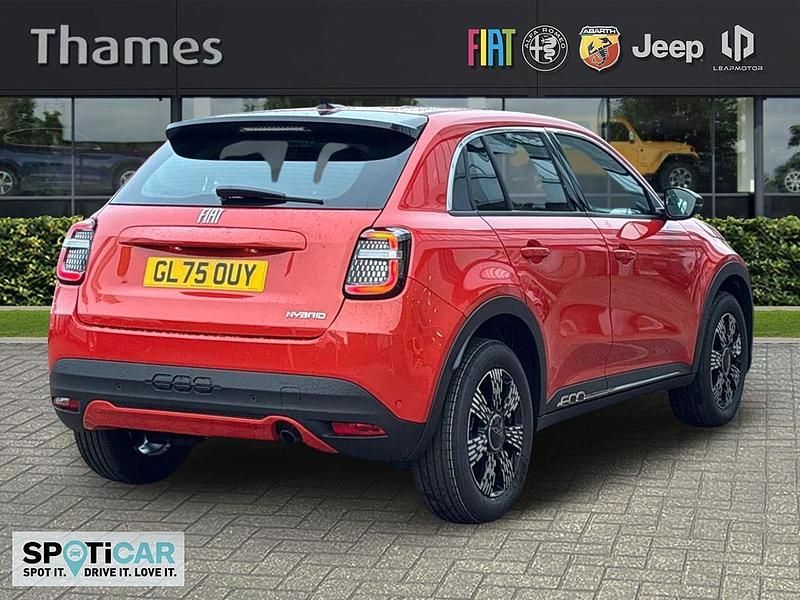 New Fiat 600 S 99 HP (72 kW) 2025 Orange SUV