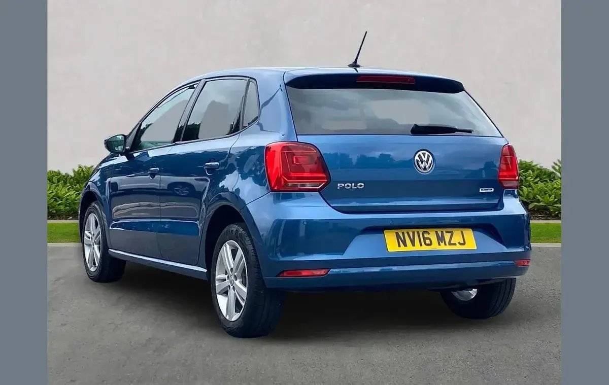 Used VW Polo Match 60 HP (44 kW) 2016 Blue Hatchback