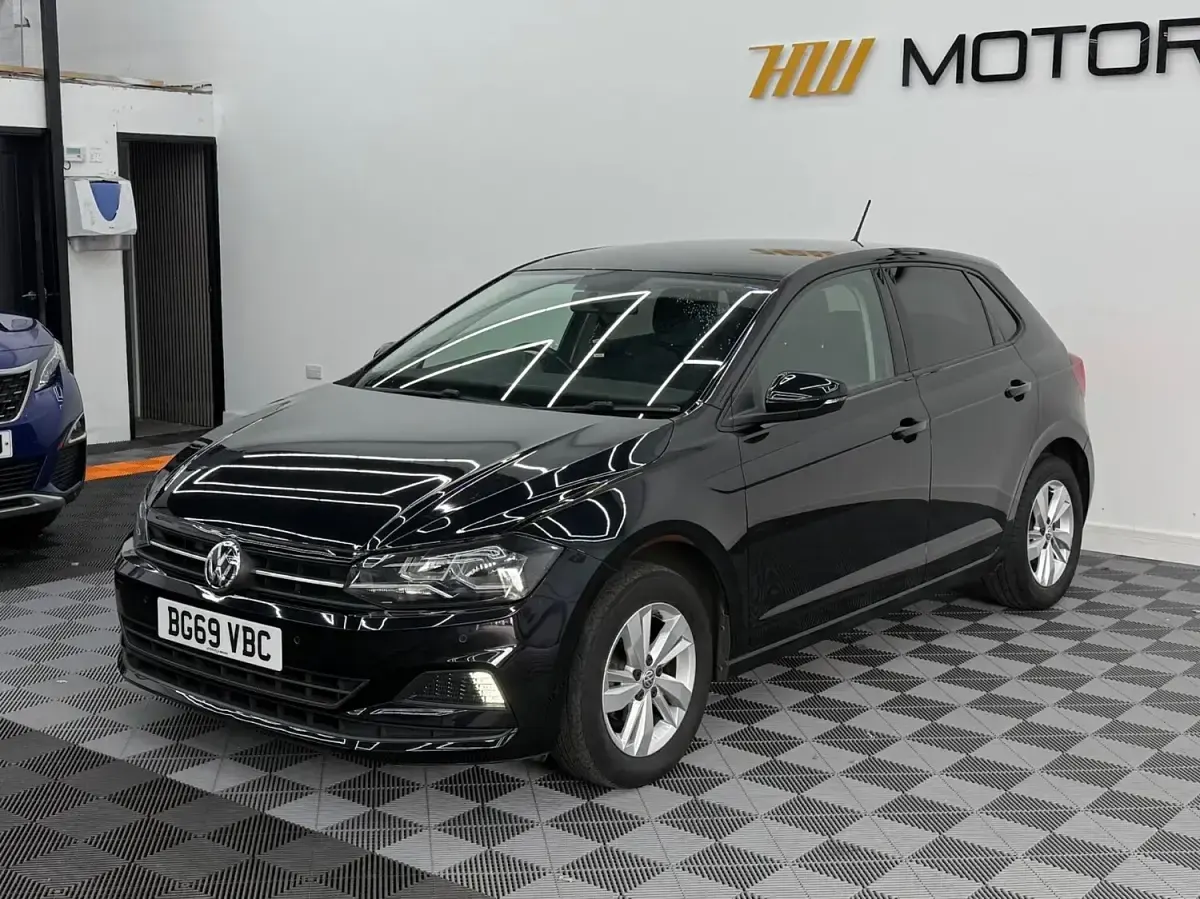 Used VW Polo SE 95 HP (69 kW) 2019 Black Hatchback