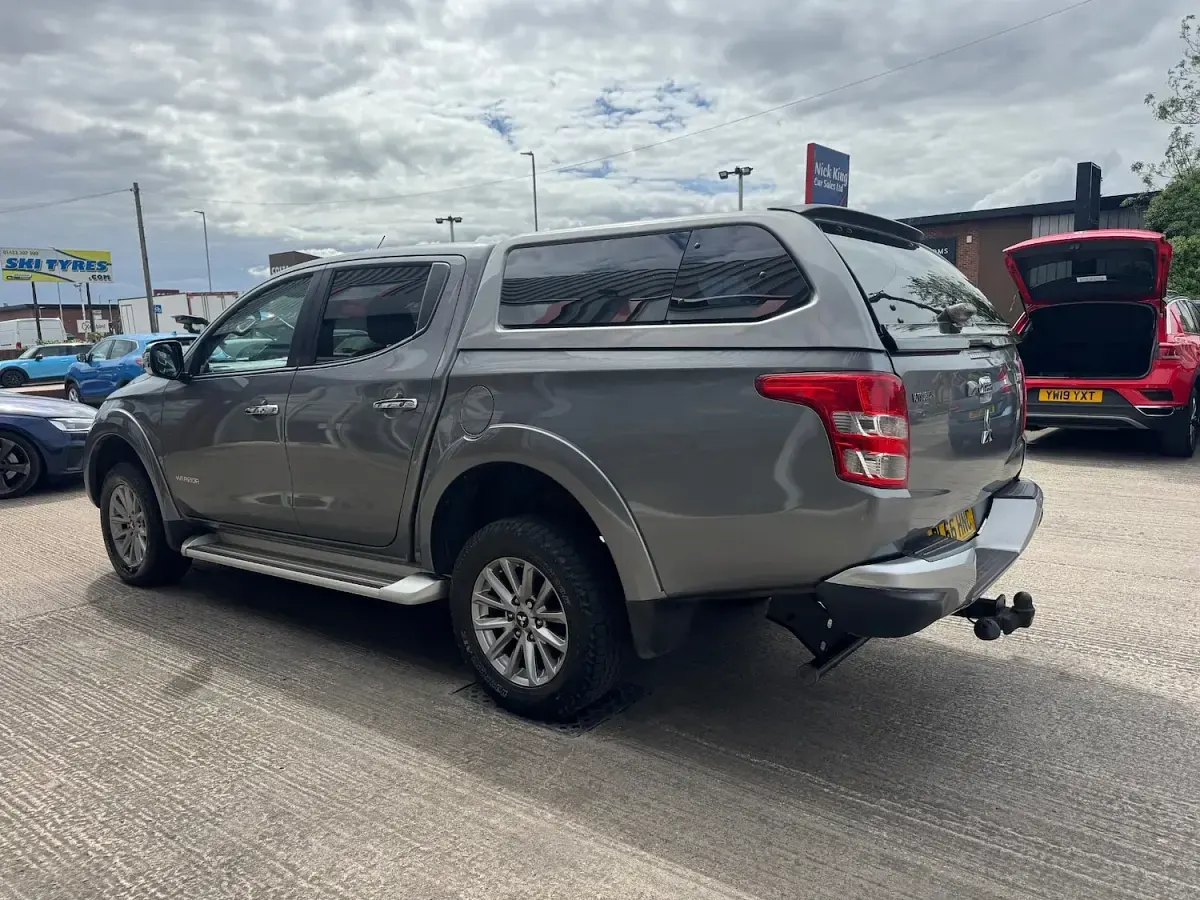 Used Mitsubishi L200 Warrior 2017 Grey Pickup