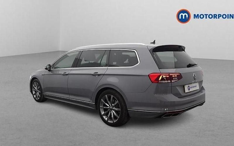 Used VW Passat R-line 150 HP (110 kW) 2022 Grey Estate