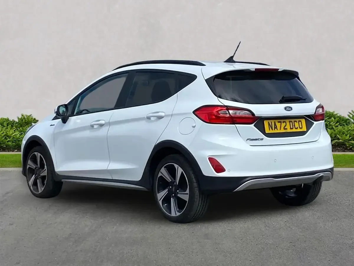 Used Ford Fiesta Active 100 HP (73 kW) 2022 White Hatchback