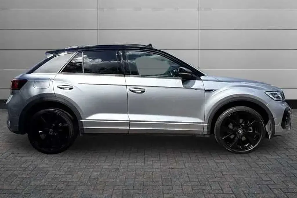 Used VW T-Roc Black Edition 150 HP (110 kW) 2025 Pyrite silver with black roof SUV