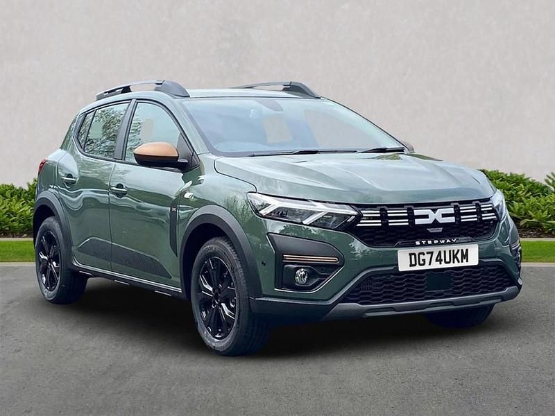 Green Used 2024 Dacia Sandero Extreme Hatchback | £16,471 (Fair price) - Image 1/4