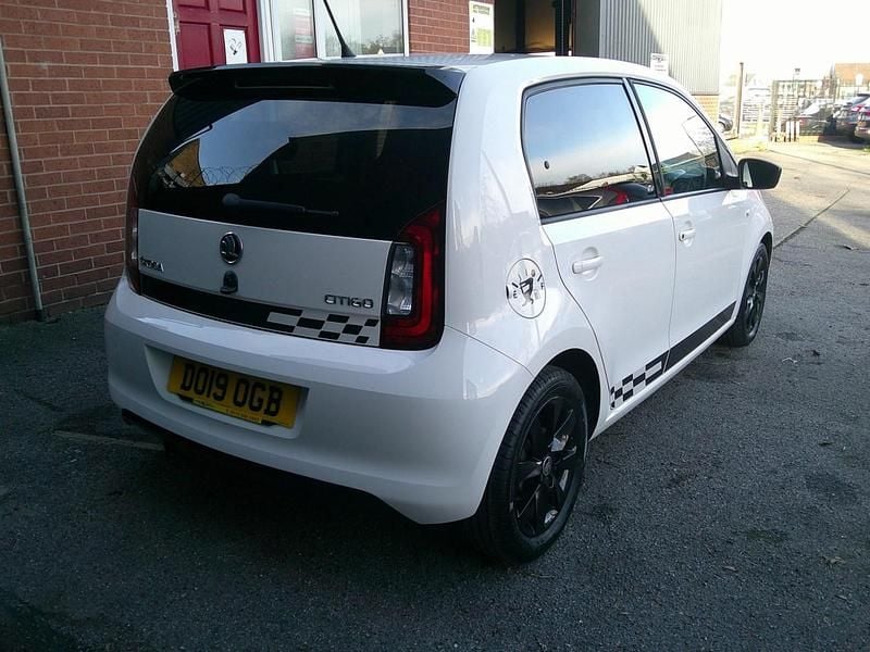 Used Skoda Citigo Monte Carlo 60 HP (44 kW) 2019 White Hatchback