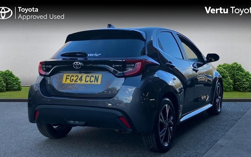 Used Toyota Yaris Hybrid Design 116 HP (85 kW) 2026 Hatchback