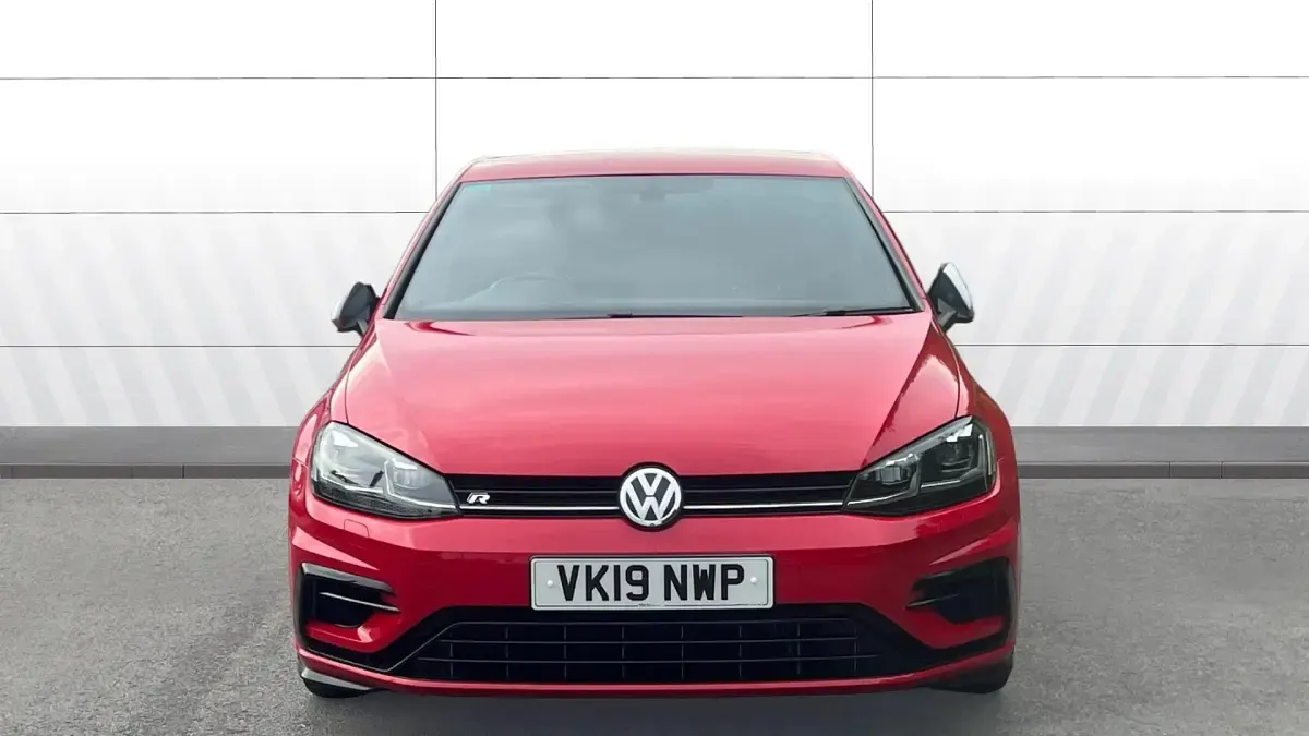 Used VW Golf VII R 300 HP (220 kW) 2019 Red Hatchback