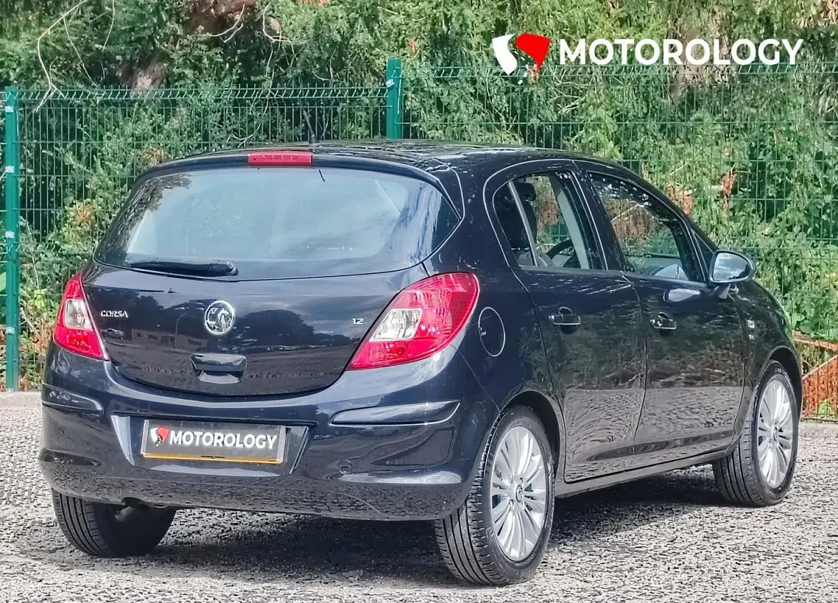 Used Vauxhall Corsa 85 HP (62 kW) 2014 Black Hatchback
