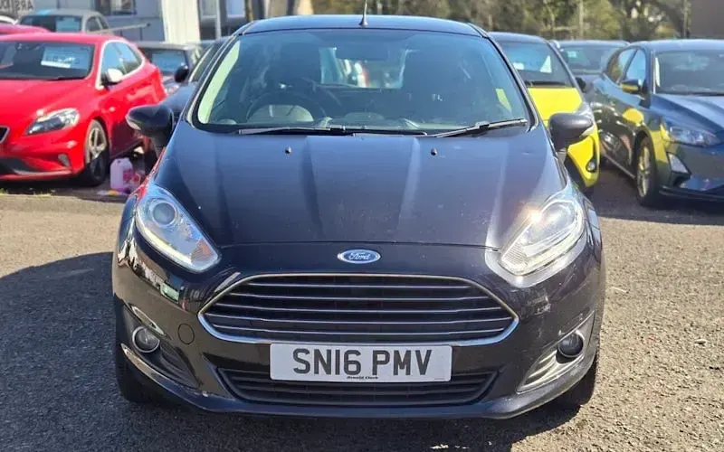 Used Ford Fiesta Zetec 82 HP (60 kW) 2016 Black Hatchback