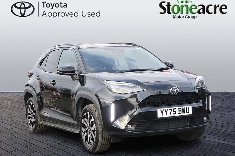 New Toyota Yaris Hybrid Design 2025 SUV