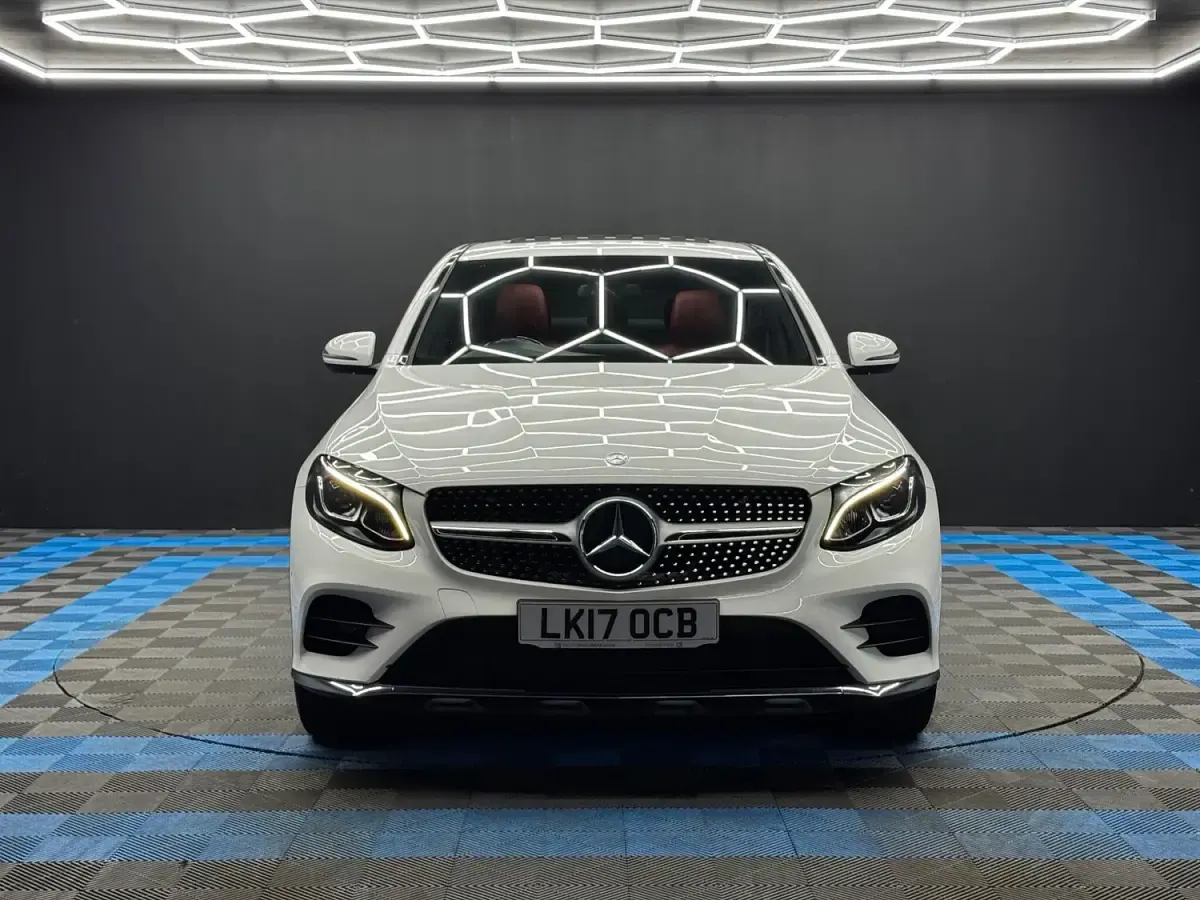 Used Mercedes GLC220 AMG line 2017 White SUV