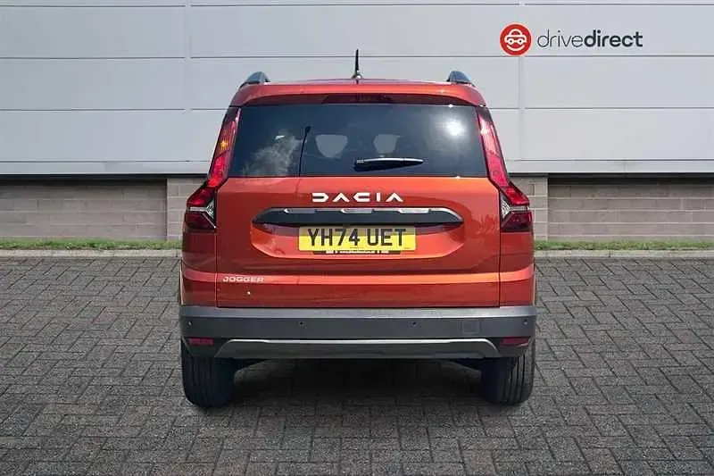 Used Dacia Jogger Expression 110 HP (80 kW) 2024 Brown MPV