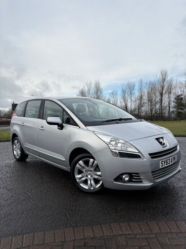 Silver Used 2013 Peugeot 5008 Active MPV | £2,995 (Fair price) - Image 1/4